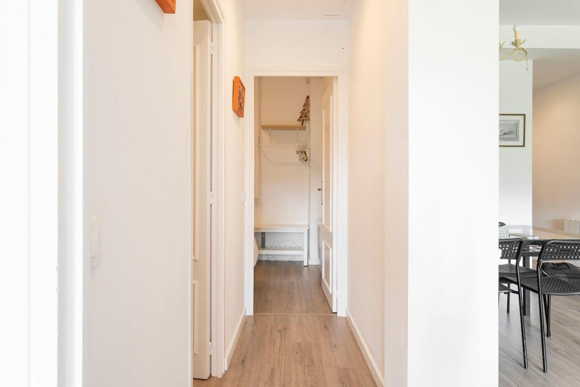 Cozy Apartment Near Fira Gran Via With Ac L'Hospitalet de Llobregat Buitenkant foto